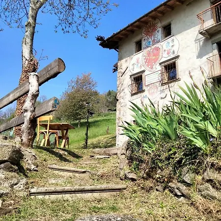 Dossena Dimora Storica Al Conte Tomaselli Lodge *