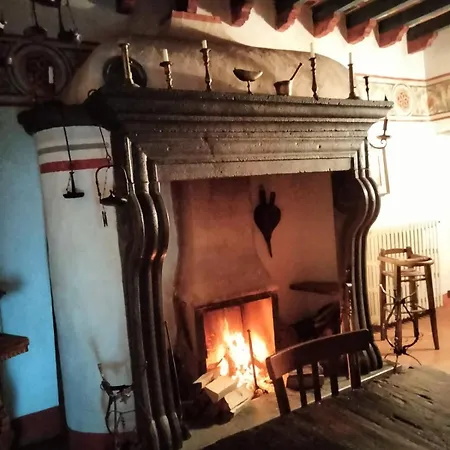 Dossena Dimora Storica Al Conte Tomaselli Lodge