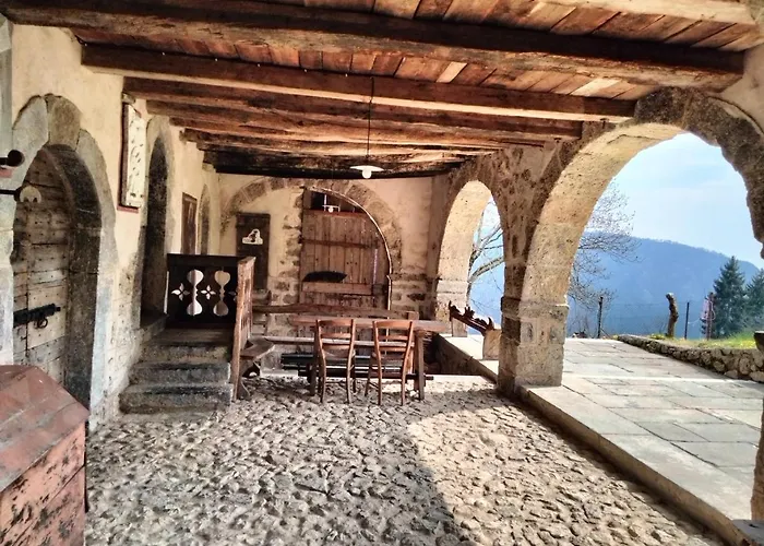 Lodge Dossena Dimora Storica Al Conte Tomaselli *