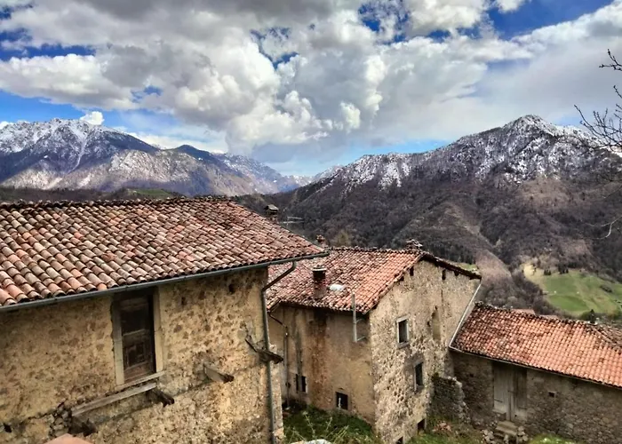 Dossena Dimora Storica Al Conte Tomaselli Lodge Madonna della Costa