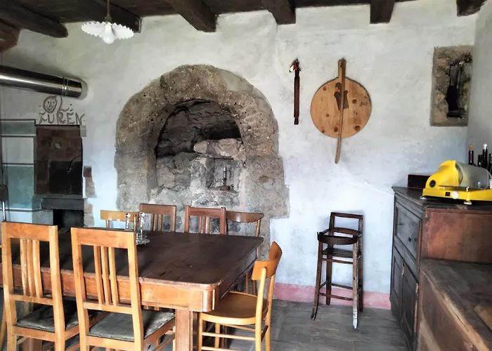 Dossena Dimora Storica Al Conte Tomaselli Lodge *