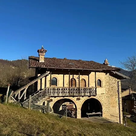 Dossena Dimora Storica Al Conte Tomaselli Hytte *